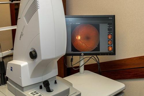 208442-Eye_Exam_Equipment_2-1920w